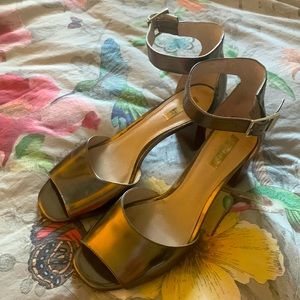 EUC Louise et Cie ankle strap pumps, size 10/40.  Worn 1 time. Med width